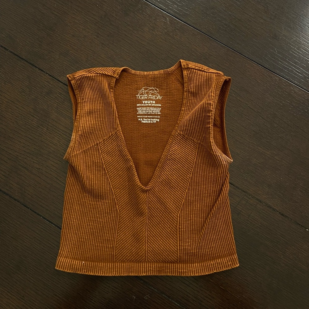 Tiger Friday Youth Collins Crop - Toffee